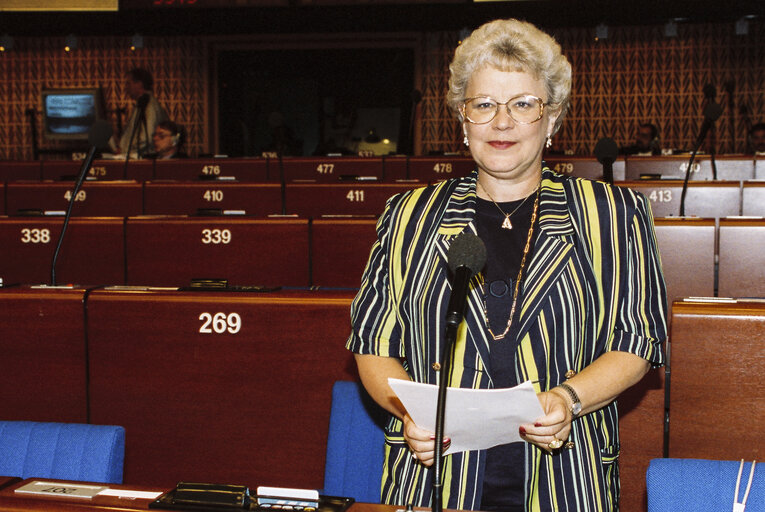 Φωτογραφία 15: Portrait of MEP Tove NIELSEN in the hemicycle at the EP in Strasbourg