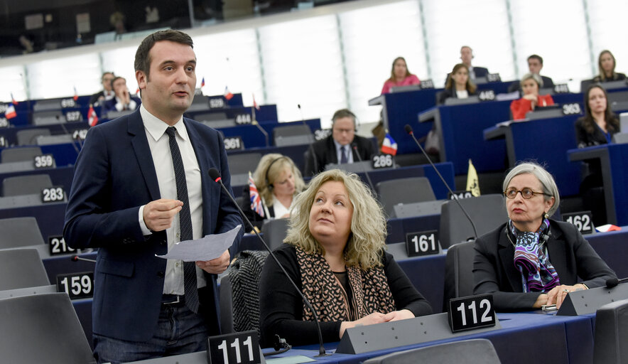 Zdjęcie 3: Mireille d'ORNANO, Florian PHILIPPOT, Sophie MONTEL