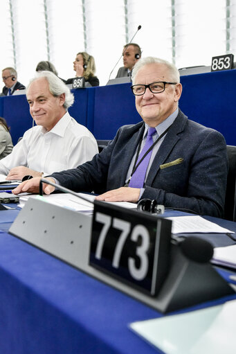 Photo 3: Boleslaw PIECHA in plenary session Week 40 2017 in Strasbourg