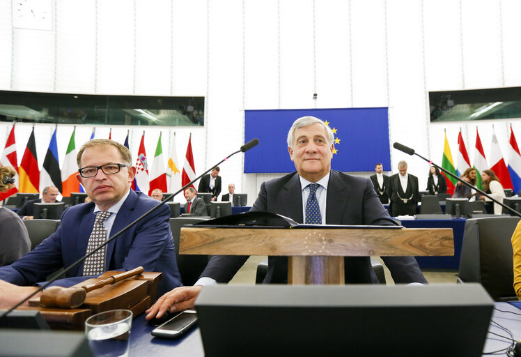 Zdjęcie 15: Antonio TAJANI - EP President in plenary session Week 40 2017 in Strasbourg