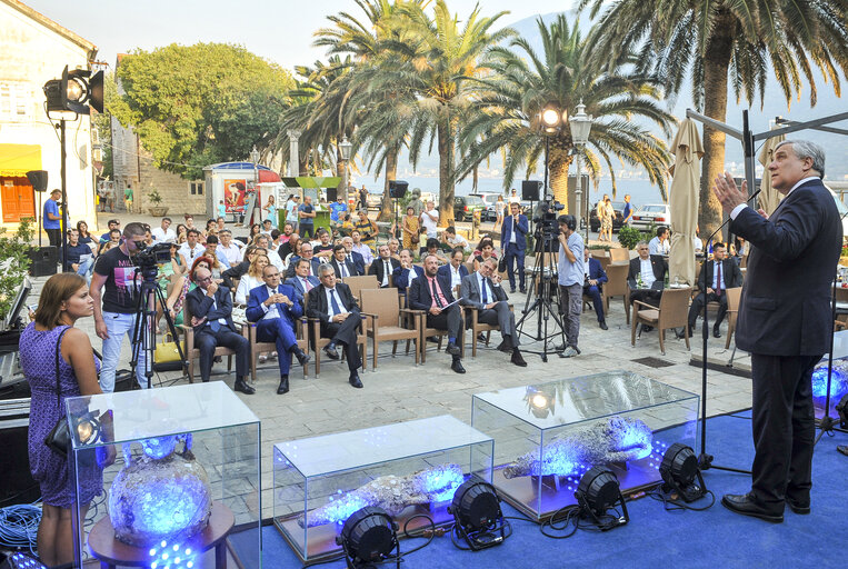 Fotografie 10: Visit of the President of the European Parliament to Montenegro - Cultural and Tourism event on the main Perast square in front of St. Nicholas Church