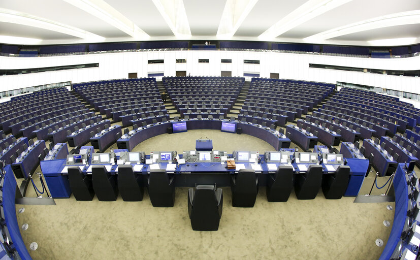 Fotografija 8: Illustration - President's seat in the hemicycle - Empty plenary chamber in Strasbourg