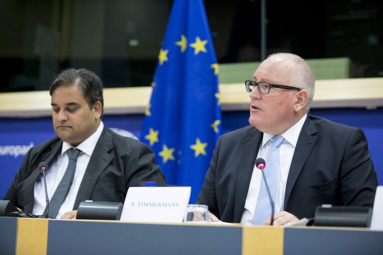 Fotó 28: LIBE committee meeting.Recent developments in Poland and their impact on the Rule of Law. Exchange of views with Frans TIMMERMANS, First Vice-President of the EC in charge of Better Regulation, Inter-Institutional Relations, the Rule of Law and the Charter of Fundamental Rights