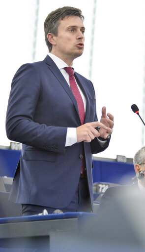 Fotografija 1: Catalin Sorin IVAN in the hemicycle during plenary session week 27 2017 in Strasbourg