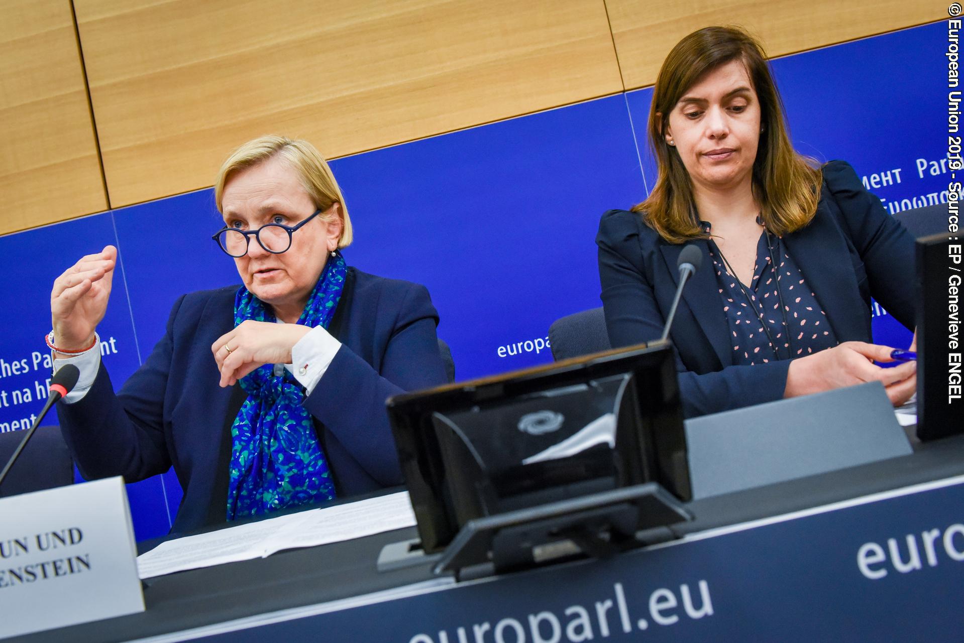 Φωτογραφία 1: EP Press conferenceType-approval requirements for motor vehicles