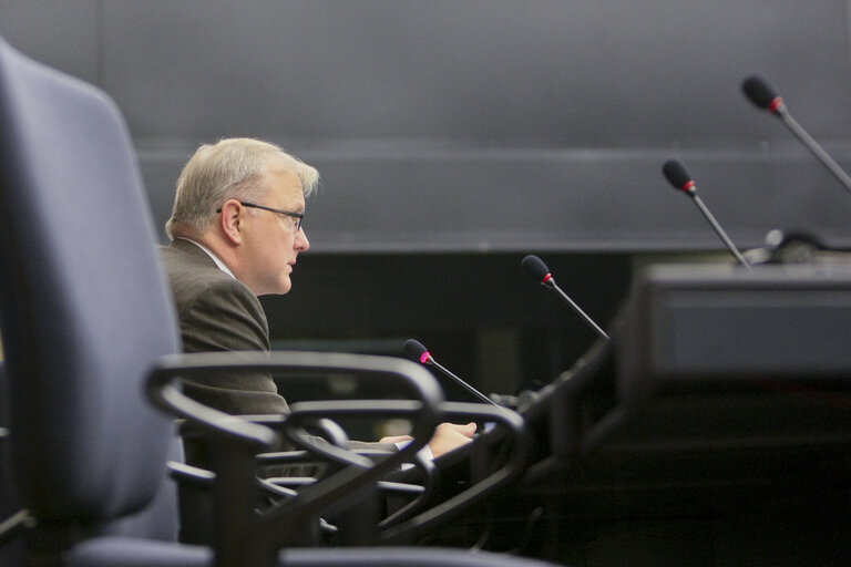 Fotografie 8: Press Conference of the Vice President of the EC Economic and Monetary Affairs and the Euro