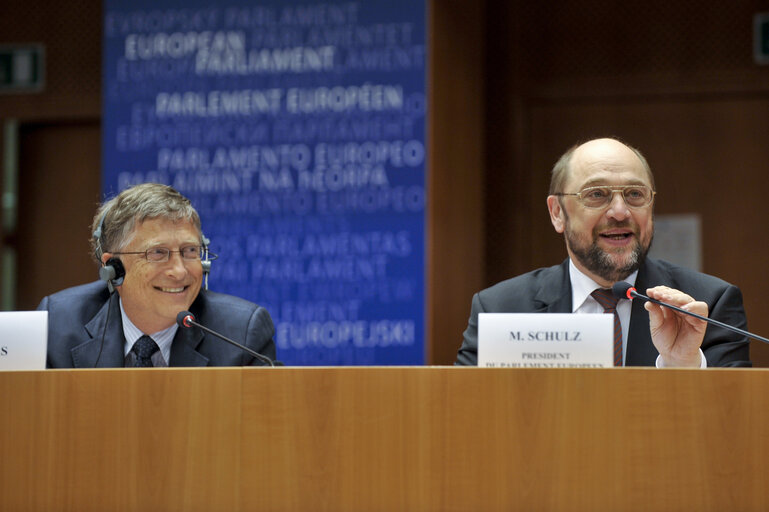 Nuotrauka 8: EP President's closing speech at the hearing Living Proof - the impact of effective aid hosted by the Development Committee of the European Parliament in the presence of Bill Gates.