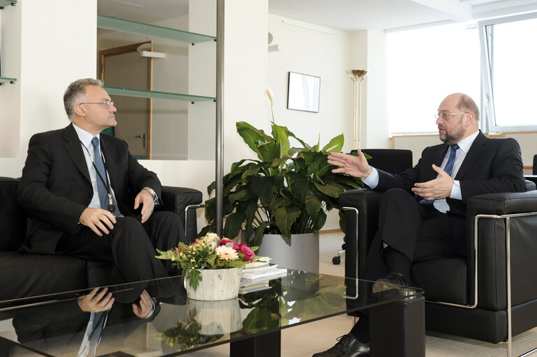 Fotografija 2: EP President, Martin SCHULZ meets with Mario MAURO