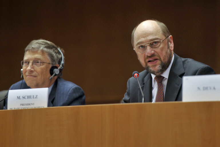 Nuotrauka 6: EP President's closing speech at the hearing Living Proof - the impact of effective aid hosted by the Development Committee of the European Parliament in the presence of Bill Gates.