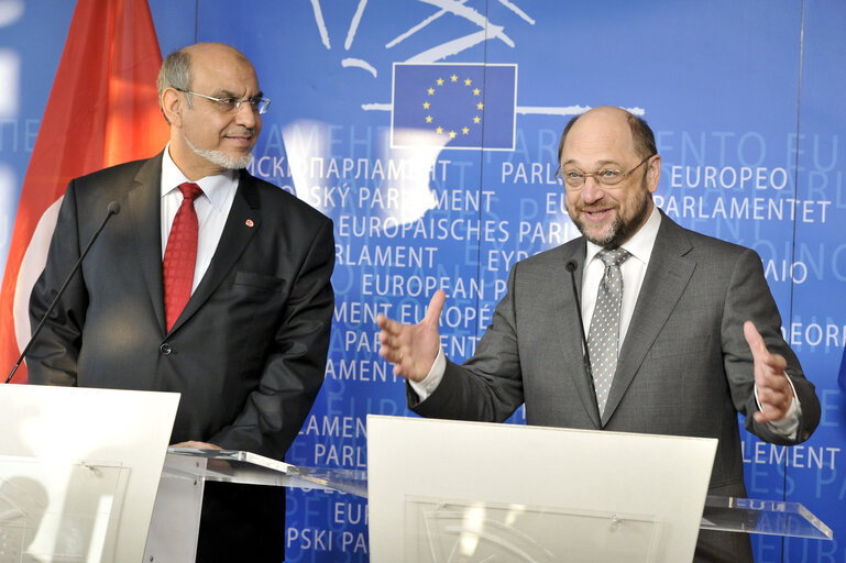 Fotografia 7: EP President meets with Prime Minister of Tunisia.