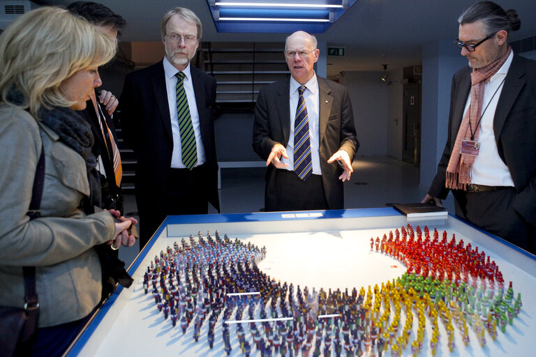 Fotografie 15: Bundestag President Norbert LAMMERT visits the Parlamentarium