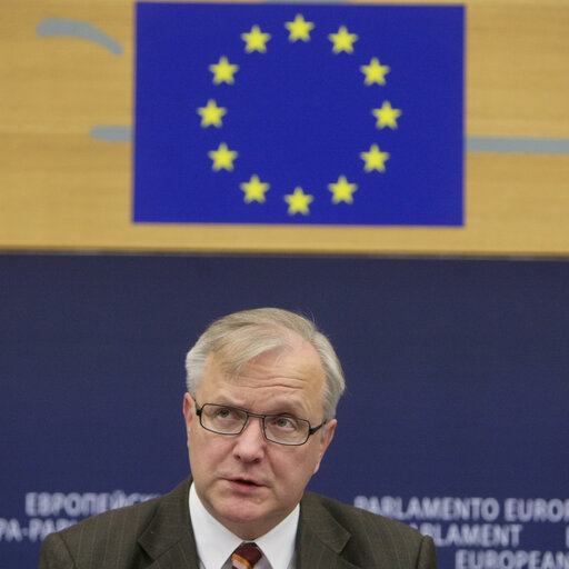 Fotografie 6: Press Conference of the Vice President of the EC Economic and Monetary Affairs and the Euro