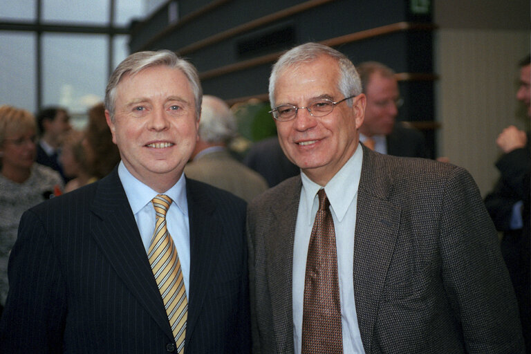 Снимка 20: Medal award ceremony at the EP in Brussels