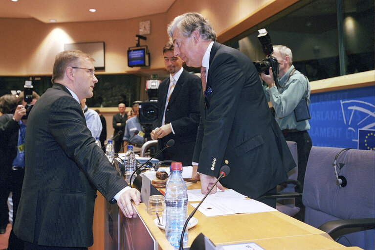 Foto 1: Hearing of European Commissioner in charge of Enlargement and European Neighbourhood Policy