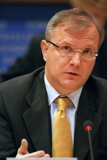 Photo 12 : Hearing of European Commissioner in charge of Enlargement and European Neighbourhood Policy