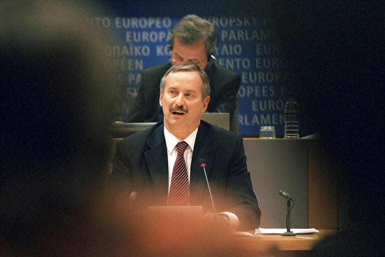 Foto 21: Hearing of the European Commissioner Designate for Taxation and Customs Union, Audit and Anti-Fraud