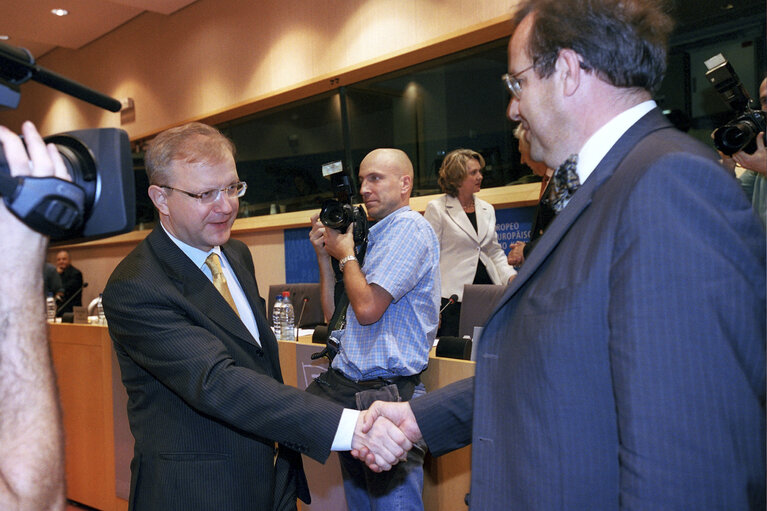 Photo 11 : Hearing of European Commissioner in charge of Enlargement and European Neighbourhood Policy