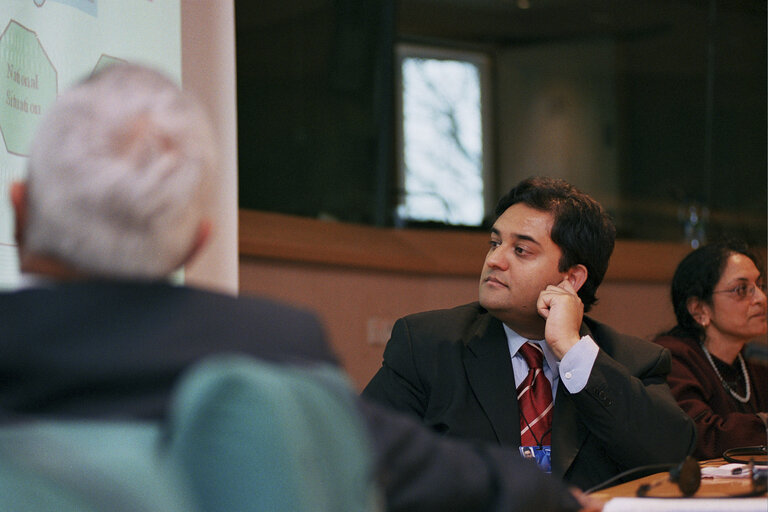 Снимка 4: Claude MORAES in a meeting at the EP in Brussels.