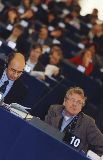 Photo 8: Vote on the Eurling report on the progress made by Turkey concerning its accession to the EU.