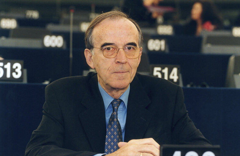 MEP Ambroise GUELLEC