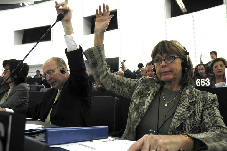 Foto 15: Janelly FOURTOU in plenary session in Strasbourg.