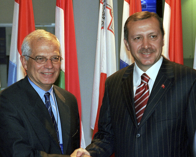 Fotografi 4: Visit of the Turkish Prime Minister to the EP.