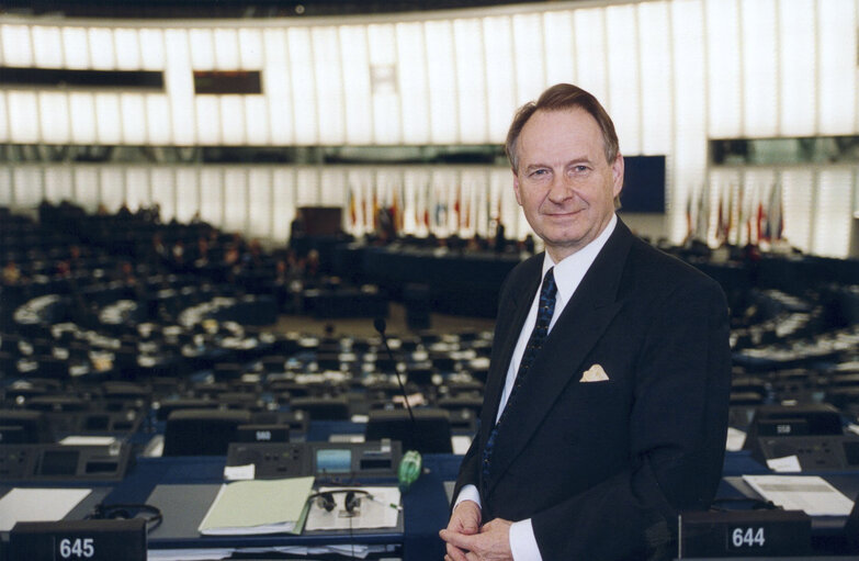 Reino PAASILINNA in Plenary Session in Strasbourg.