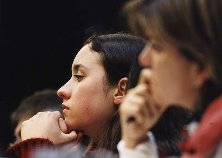 Fotografi 4: Meeting with Ingrid Betancourt's daughter during the visit of the Colombian President to the EP. Betancourt was abducted by FARC rebels 2 years ago.