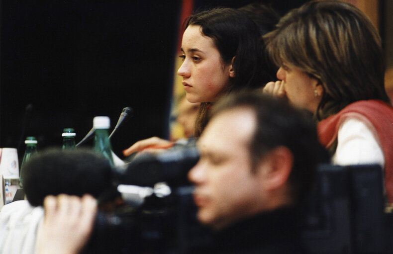 Photo 5 : Meeting with Ingrid Betancourt's daughter during the visit of the Colombian President to the EP. Betancourt was abducted by FARC rebels 2 years ago.