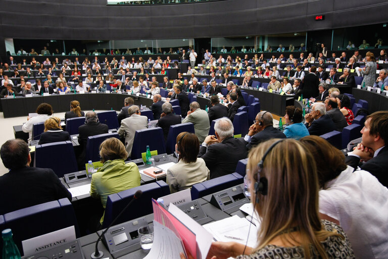 Photo 16 : AFET constituent meeting for the 7th Parliamentary Term.