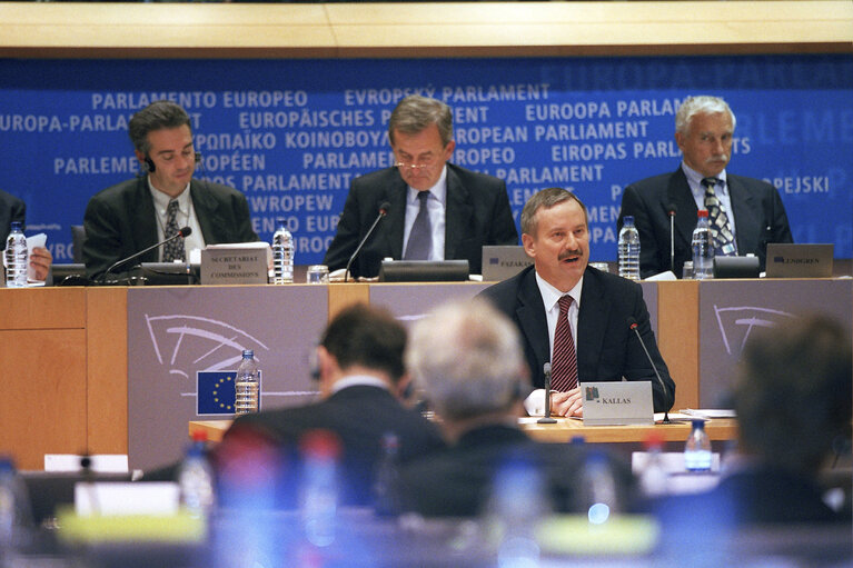 Foto 13: Hearing of the European Commissioner Designate for Taxation and Customs Union, Audit and Anti-Fraud