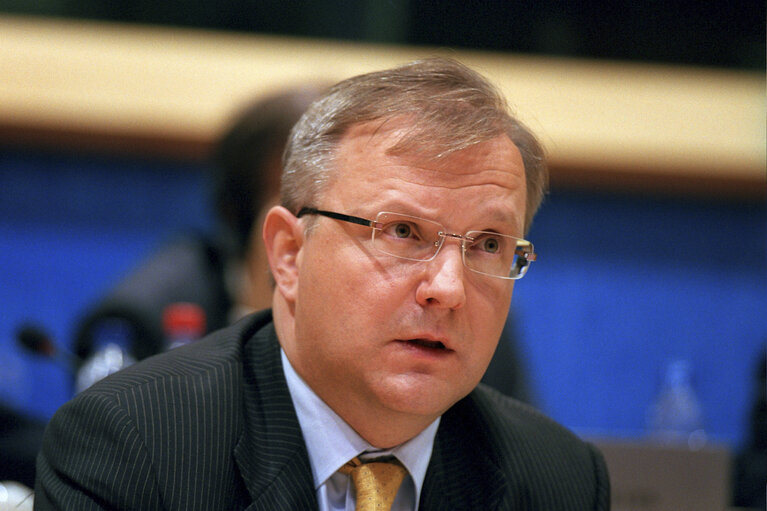 Photo 16 : Hearing of European Commissioner in charge of Enlargement and European Neighbourhood Policy