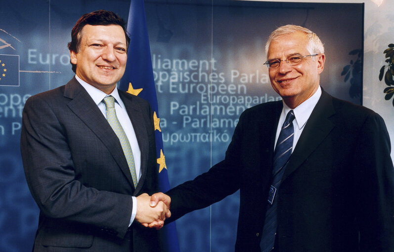 Foto 6: EP President meets with the EC President.