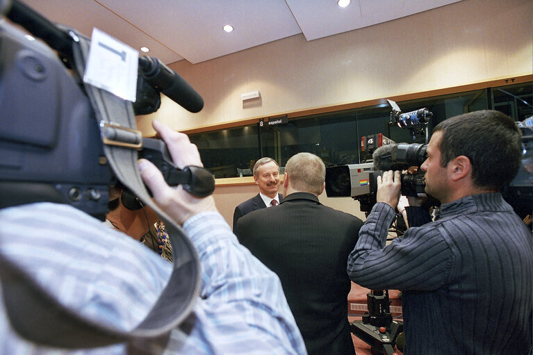 Foto 12: Hearing of the European Commissioner Designate for Taxation and Customs Union, Audit and Anti-Fraud