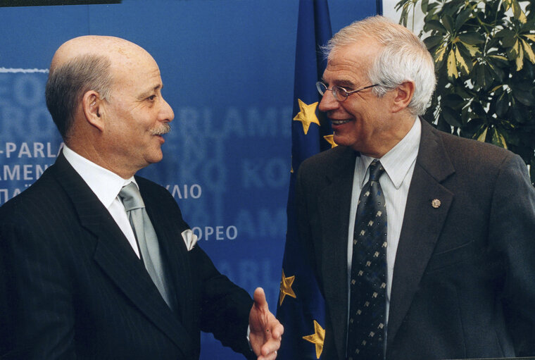 Fotografija 2: EP President meets with the President of the Foundation on Economic Trends.