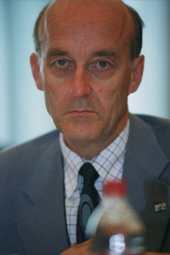 Sepp KUSSTATSCHER in a meeting at the EP in Brussels.