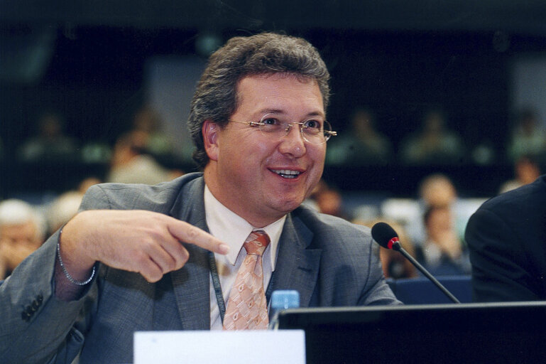 Foto 11: Markus FERBER in a meeting at the EP in Brussels.