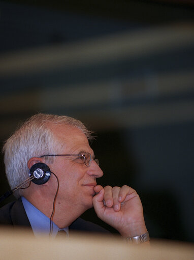 Fotografia 11: Press Conference by the EP President and the Turkish Prime Minister.