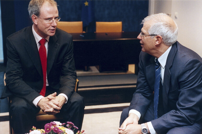 Photo 4 : EP President meets with the Minister for European Affairs of the Netherlands for the LEX signature