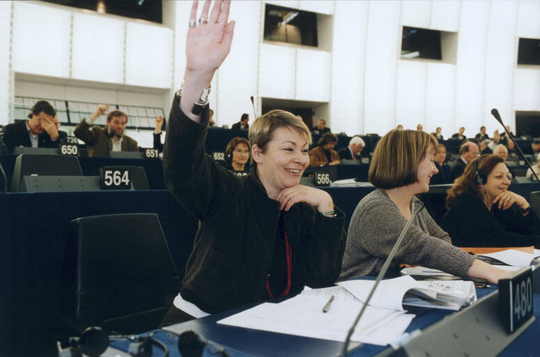 Foto 9: Caroline LUCAS in plenary session in Strasbourg.