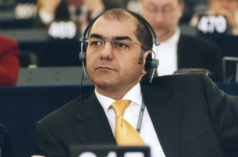 Снимка 6: Ozan CEYHUN in plenary session in Strasbourg.