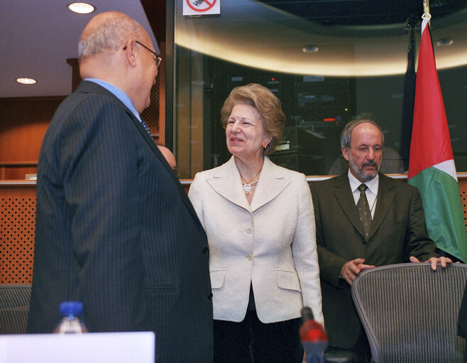 Foto 33: Visit of the Foreign Affairs Minister of the Palestinian Authority to the EP.