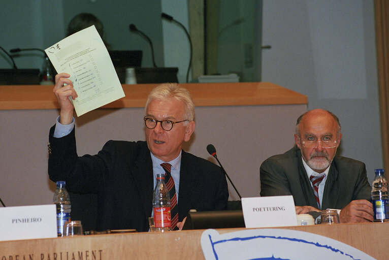 Foto 7: Elections of the EPP President.