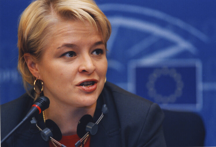 Photo 2: Piia-Noora KAUPPI in a meeting at the EP in Brussels.