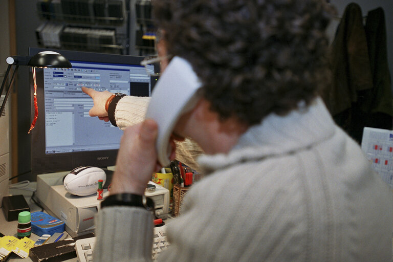 Photo 22: Audiovisual service and media at the EP.