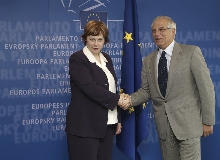 Fotografija 2: EP President meets with the Minister for European Affairs of Finland.