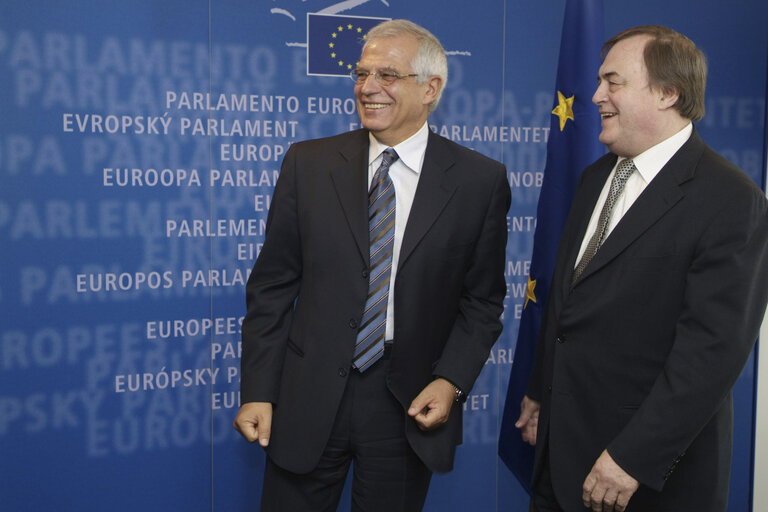 Photo 1 : EP President meets with the Vice Prime Minister and Firts State Secretary of the UK