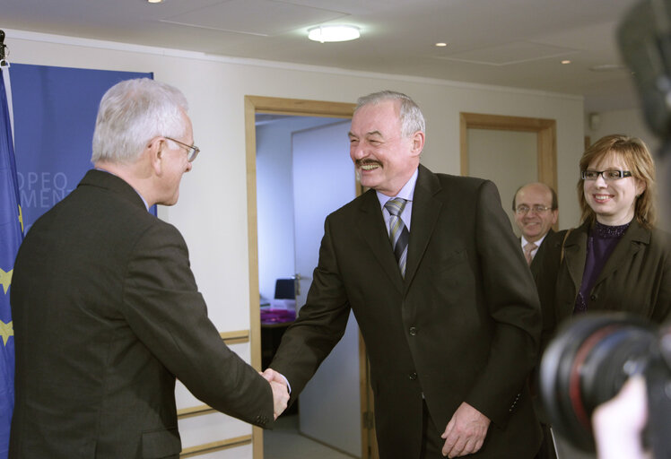 Снимка 14: EP President meets with the President of the Czech Senate.