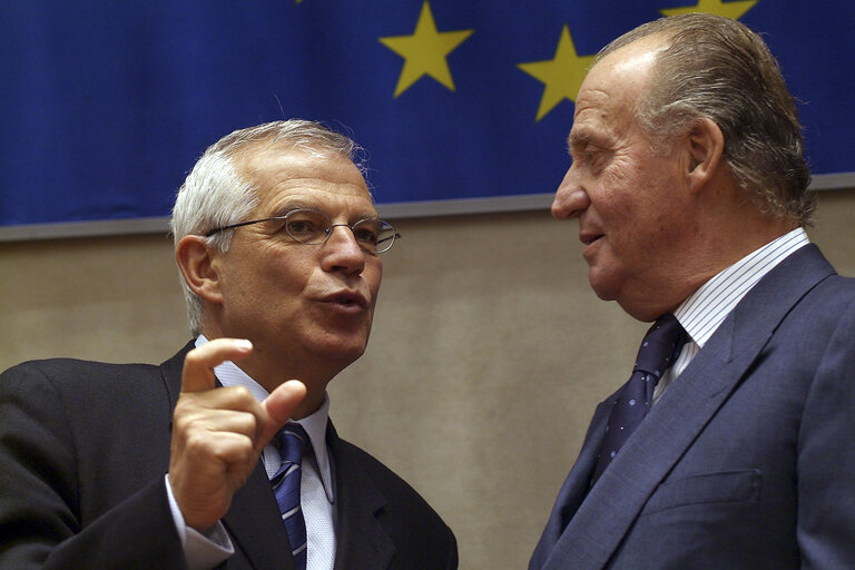 Foto 12: Visit of the King of Spain to the EP.