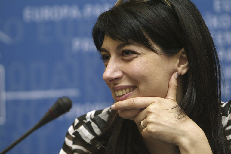 Fotografija 1: Press conference at the EP in Strasbourg.